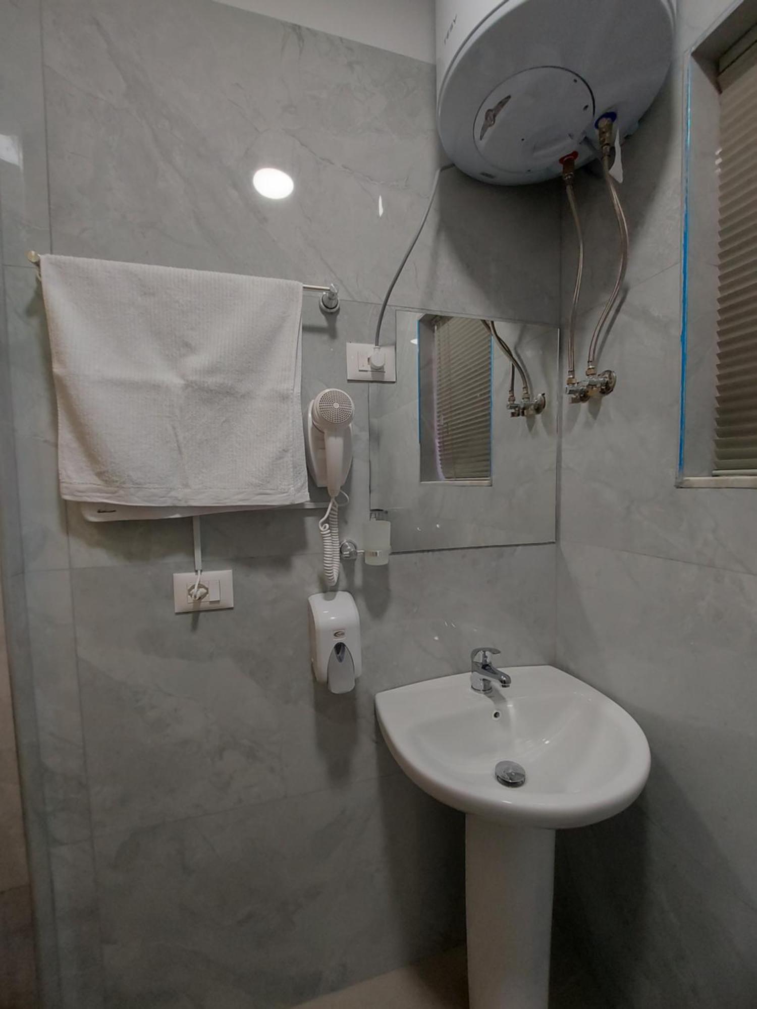 Hotel Center Cozy Nest Tirana Zewnętrze zdjęcie